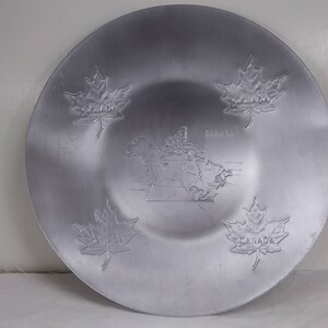 ALUMINUM CANADA PLATTER Absolutely Beautiful 1960s Souvenir! Brushed Finish!