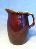 HULL OVENPROOF CREAMER "Walnut Ridge" Series Brown Drip Glazed in Excellent Condition!