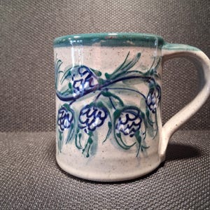 GREAT BAY POTTERY Mug Pine Bough Pinecones Hand Made Hand Painted Vintage New Hampshire Excellent Condition!