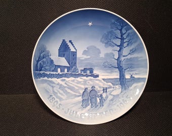 BING and GRONDAHL PLATE Jule After 1965 Copenhagen Porcelain Christmas Collectible! 9"