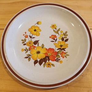 CASUAL ELEGANCE &quot;CHABLIS&quot; Salad Plate Hearthside Stoneware Great Condition!
