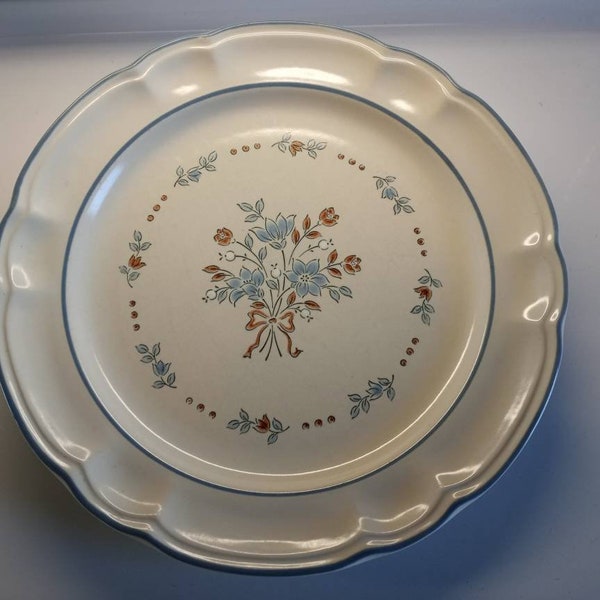 CORDELLA "BLUET" DINNER Plate 1980s Country Hand Painted Stoneware in Great Condition!