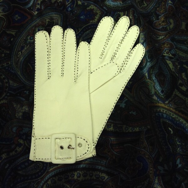 1960's White Kidskin Leather Gloves