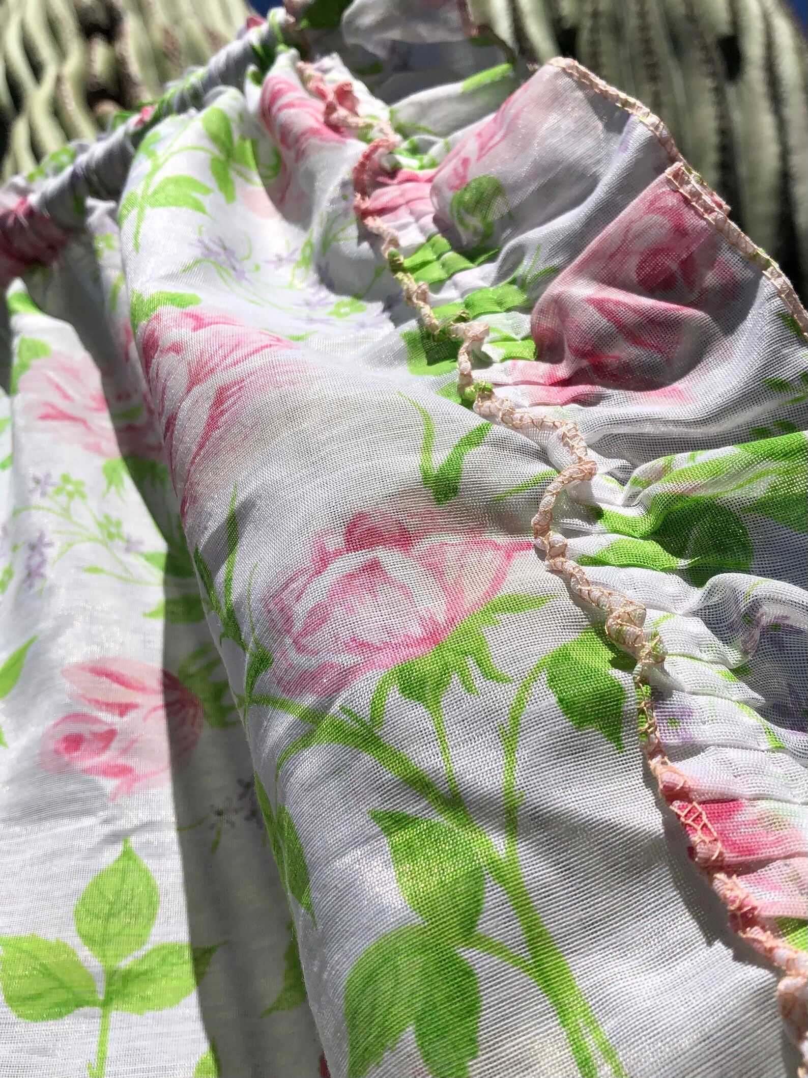 Vintage Sheer Rose Curtains Floral Pink Red Green Rosebud Ruffle Edge