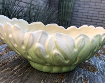 Vintage Haeger pottery mid century decorative bowl mod planter green scalloped pottery planter MCM Royal Haeger collectible room decor