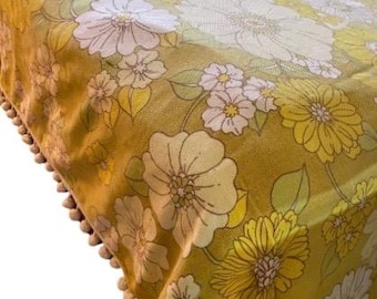 Vintage flower power bedspread, 60s mod Pom Pom floral coverlet, groovy hippie blanket bedding, Queen coverlet Fieldcrest READ DETAILS