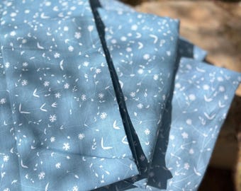 Vintage Marimekko King sheet set, 80s mod OY floral Blue Meadow Evening, king flat+fitted+2 standard pillowcases flower power bedding NOS