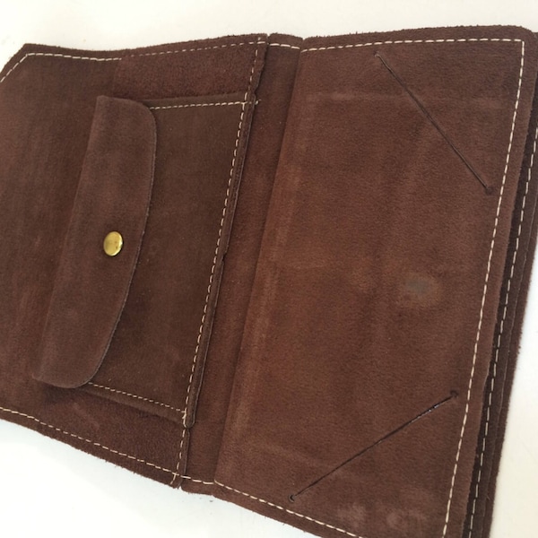 Vintage 70s suede wallet mod checkbook cover trifold wallet unisex brown suede wallet NOS