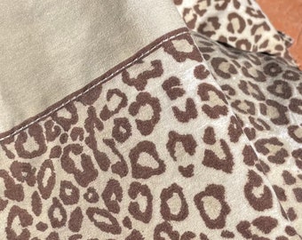 Vintage leopard Sheet Set Martex Atelier Leopard Cheetah pattern King Sheet set Cheetah bedding Ralph Lauren STYLE bedding NOS