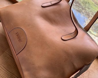 Vintage BREE Leather tote bag, mod  shoulder bag carryall, double strap satchel handbag footed leather tote with mini pouch inside NOS
