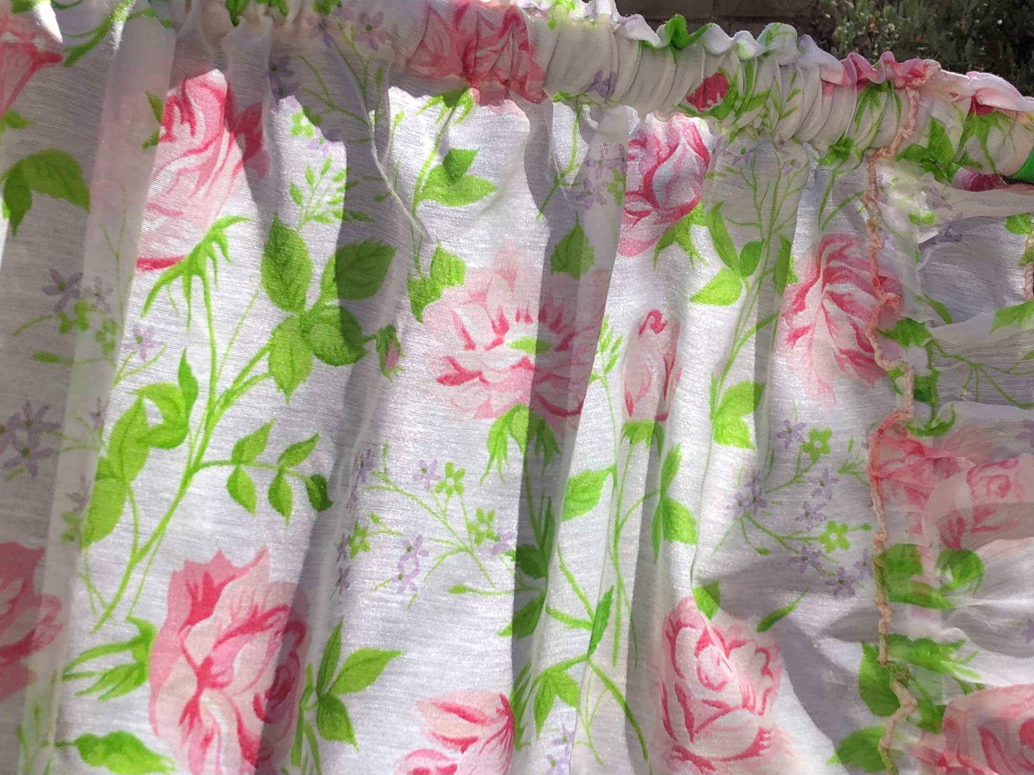 Vintage Sheer Rose Curtains Floral Pink Red Green Rosebud Ruffle Edge