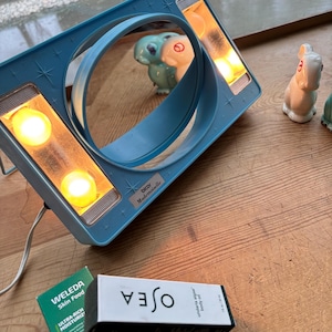 Vintage mod light up mirror, 60s/70s light blue 4 bulb double sided magnified flip vanity makeup mirror Bicor Mademoiselle Hong Kong READ