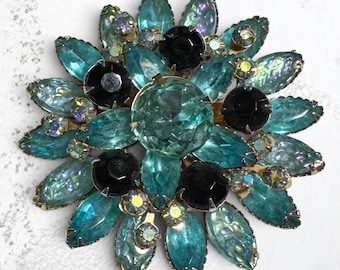 Vintage Aqua Blue Molded Art Glass Rhinestone Flower Brooch Floral Starburst Pin