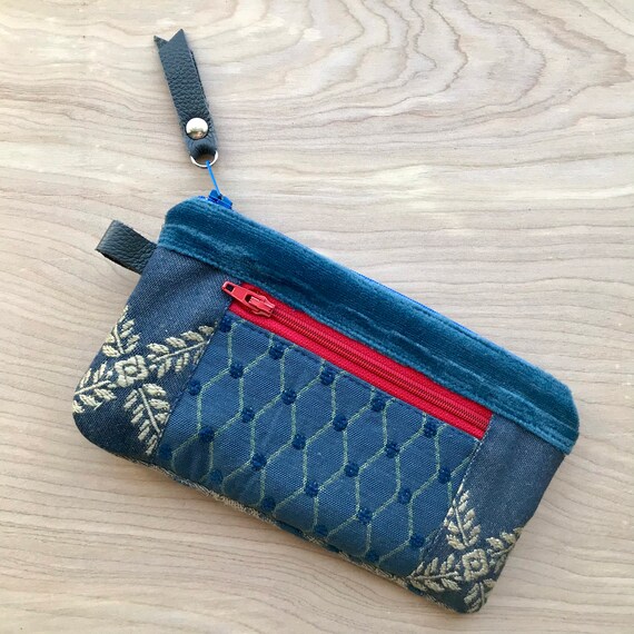 small hand wallet