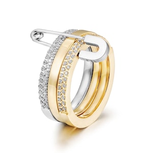 Safety pin triple ring