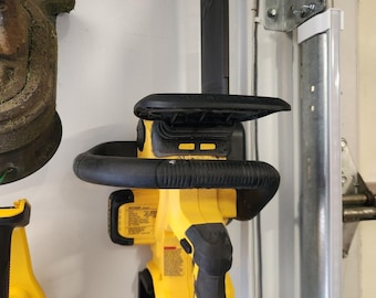 Dewalt DCCS620 Chainsaw Mount