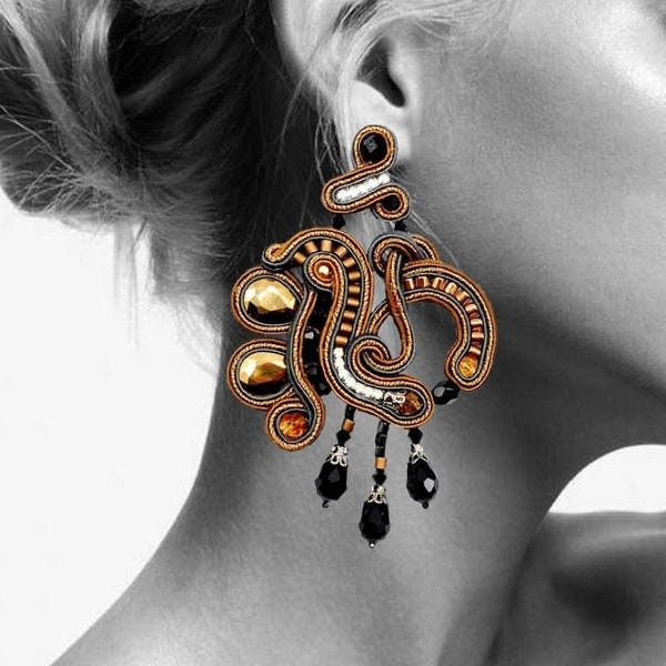 Luxurious hand-embroidered earrings. Soutache earrings. Statement earrings. Long chandeliers. Soutache jewelry. Art deco earrings.