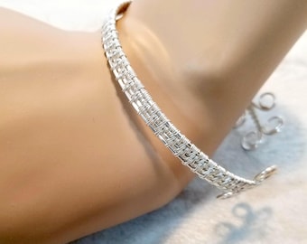 Artisan Wire‑Wrap Bangle – Boho Style Handmade Jewelry