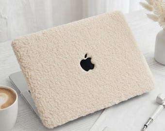 Krämbeige plyschfodral till MacBook, fluffigt teddyfodral till laptop, mjukt och mysigt fleecefodral till MacBook Air 13/15 och Pro 14/16, M5 M4 M3 M2