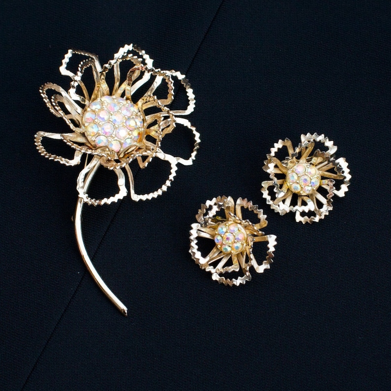 vintage jewelry set Aurora Borealis Rhinestone Sarah Coventry ALLUSION Aurora Borealis Rhinestone Floral Goldtone Brooch and Earring Set