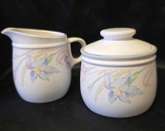 Juego de jarro para crema y azucarero de estilo vintage - Studio Nova Floral Mikasa Garden Club