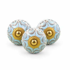 Schrankknopf aus himmelblauer und goldener Keramik, runder, handbemalter Schubladengriff mit weißem Filigranmuster