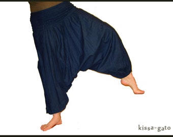 Haremshose Pluderhose Pumphose Sarouelhose Yoga dunkelblau blau kissagato