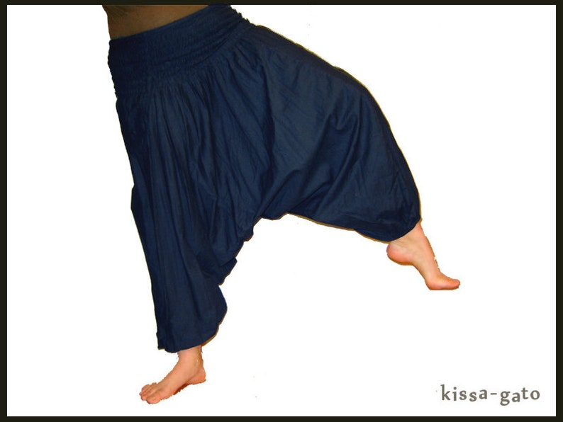 Harem pants Pluderhose Pump pants Sarouelhose Yoga dark blue blue kissagato image 1