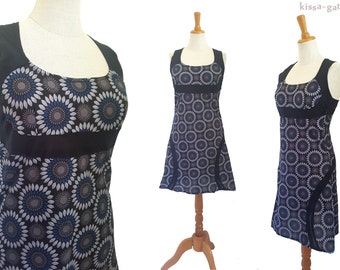 Baumwollkleid Kleid Sommerkleid Blume blau schwarz kissagato S M L XL kurz