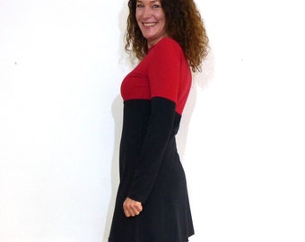 Women's dress A-shape - black, red cotton fleece