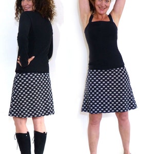 Waistband skirt in A-shape black, white with organic pattern image 1