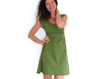 A-line dress with puff sleeves - olive, green polka dots