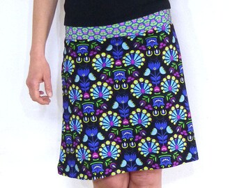 Waistband skirt in A-shape, black, pheasant pattern, organic