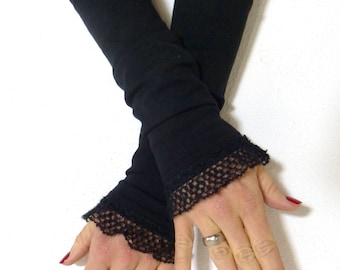 Cuffs, arm warmers, pulse warmers -black with wool ruffles