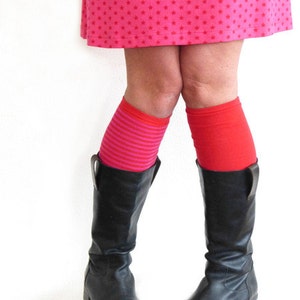 Arm warmers and leg warmers, red, pink stripes, stripes image 3