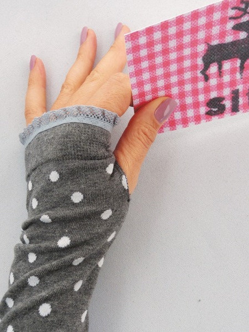 Cuffs, arm warmers with thumb hole, gray dotted image 1