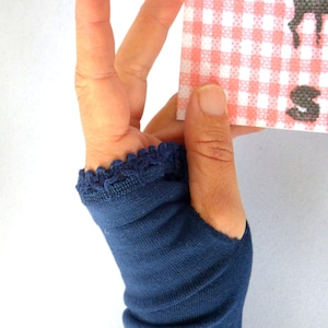 Cuffs, arm warmers with thumb hole - navy ruffle