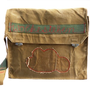 Cloud No. 7, Armee bag, oliv, recycled