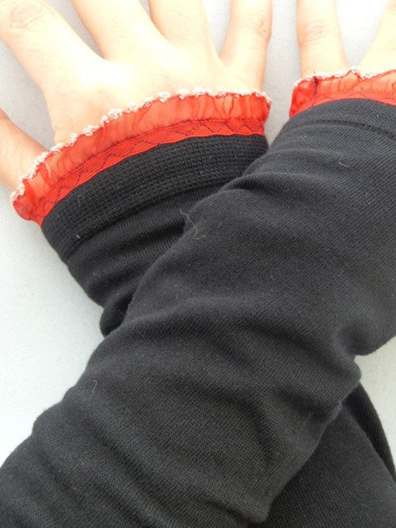 Cuffs, arm warmers, wrist warmers black, red image 3