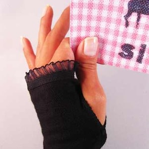 Arm warmers, fingerless gloves in black with thumb hole
