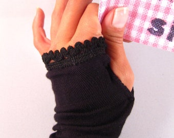 Cuffs, arm warmers with thumb hole - black trim