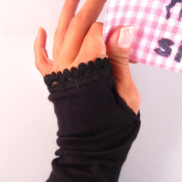 Cuffs, arm warmers with thumb hole - black trim