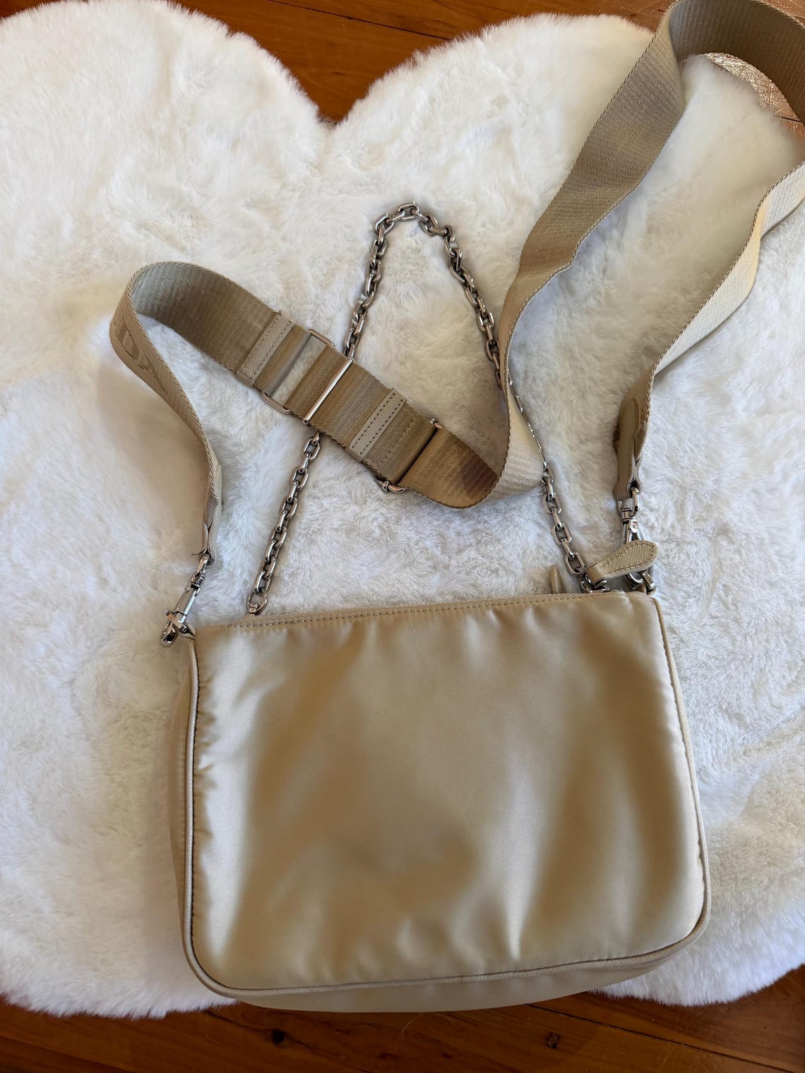 Prada Re-Edition, foto 2 di 5
