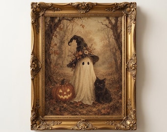 Può includere: Una stampa artistica incorniciata raffigurante un fantasma con un cappello da strega, una zucca intagliata e un gatto nero in un bosco. L'opera è racchiusa in una cornice dorata in stile antico, riccamente decorata con volute e motivi floreali.