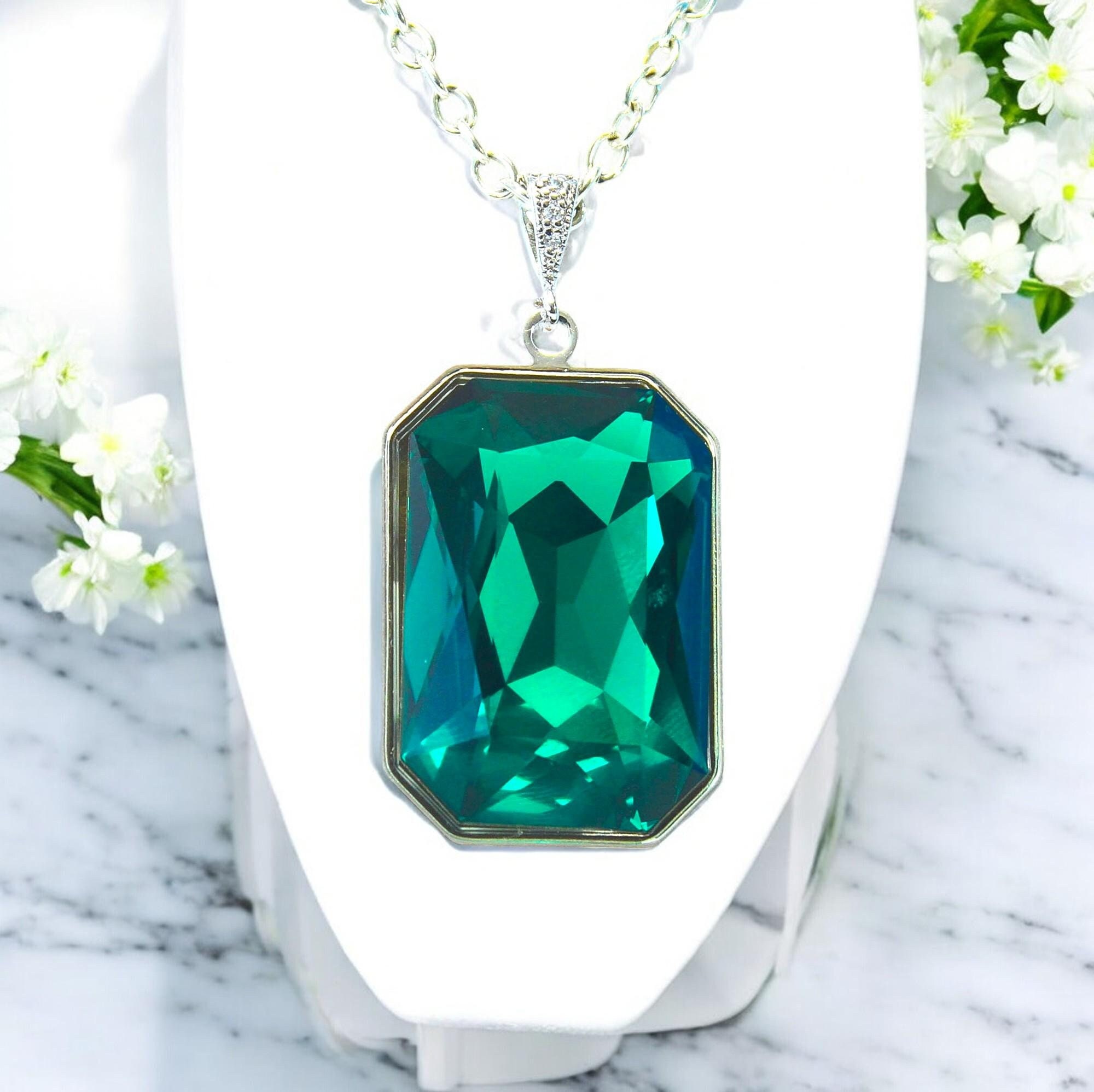 Emerald Necklace Layering Necklace Emerald Cut Stone Green