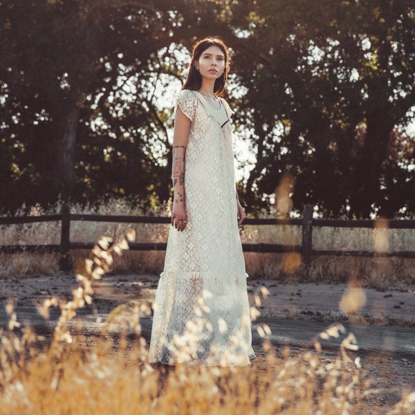 vintage ivory lace boho wedding dress |small | the fields dress