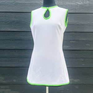 Small Petite Vintage 1970&#39;s Tennis Shift Dress : White with Green Mini Dress