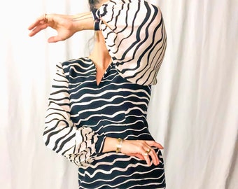 Medium Vintage Black and White Striped Dress : Saks Fifth Avenue Pauline Trigerie