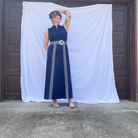 Large Vintage Navy Maxi Dress with Stripes and Be… - image 6