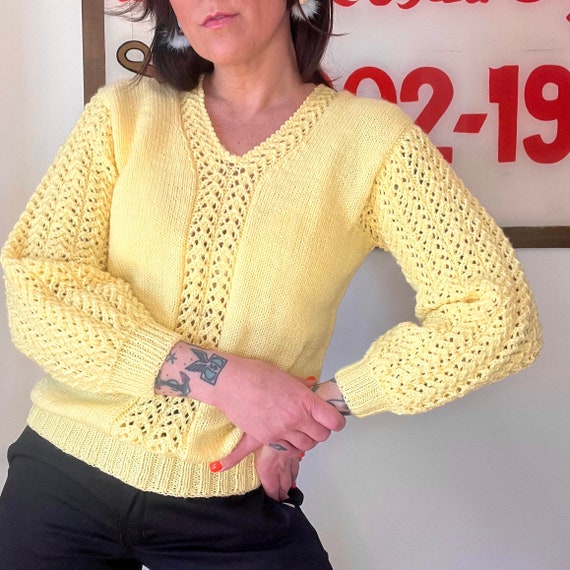 Small Vintage Hand Knit Sweater : Yellow Knit Croc